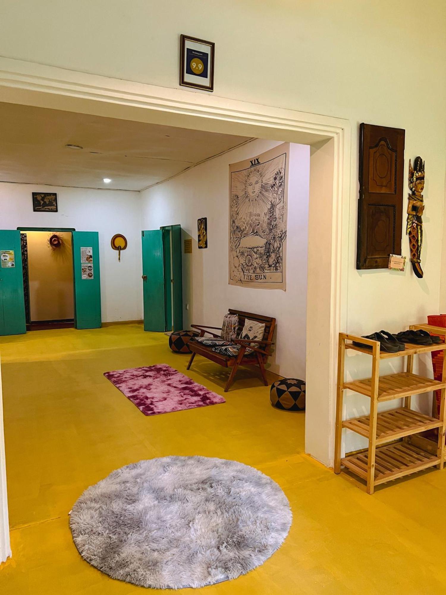 Lazy Monkey Surfhostel - Sri Lanka Диквелла Экстерьер фото